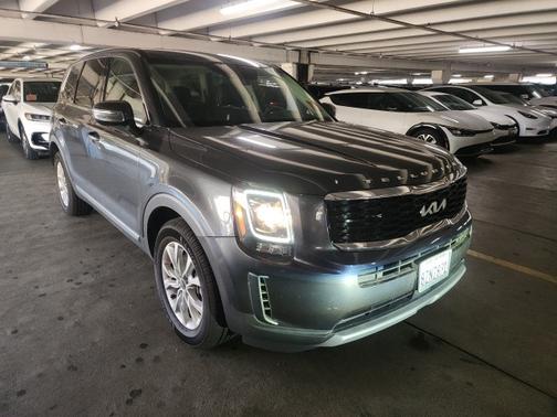 2022 Kia Telluride LX