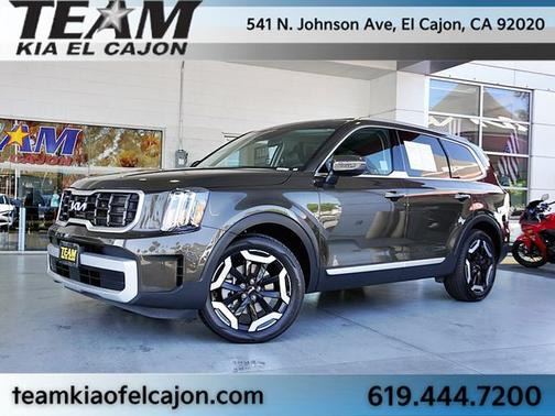 Moss 2024 Kia Telluride S FWD