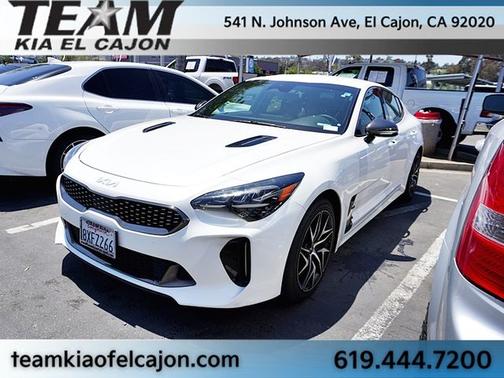 Snow White Pearl 2022 Kia Stinger GT-Line