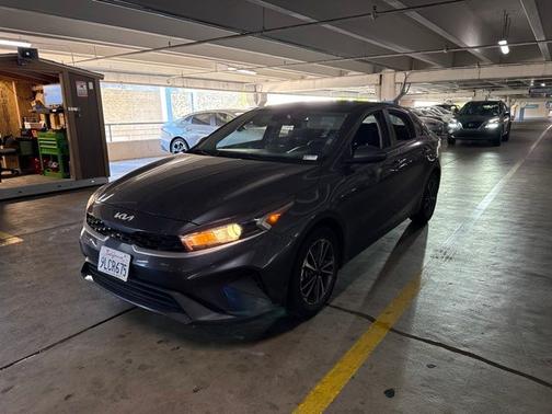 Gray 2024 Kia Forte LXS