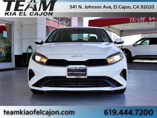 Snow White Pearl 2023 Kia Forte LXS