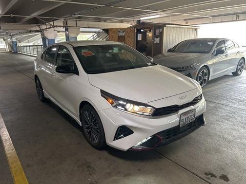 Snow White Pearl 2024 Kia Forte GT-Line