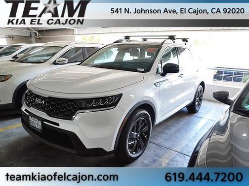 White Pearl 2023 Kia Sorento X-Line S