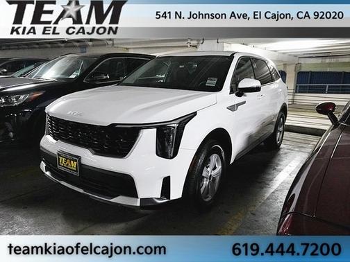 2025 Kia Sorento LX