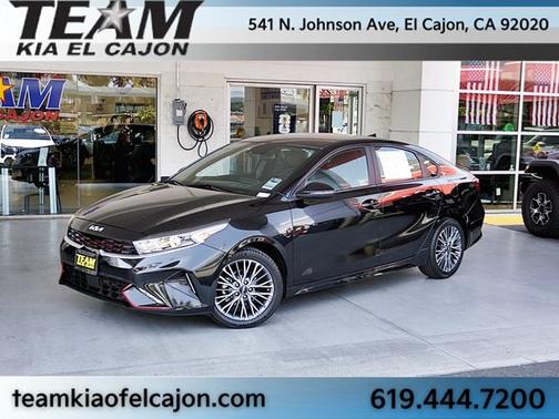 Aurora Black 2024 Kia Forte GT-Line