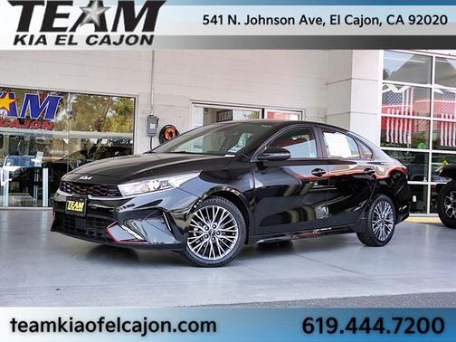 Aurora Black 2024 Kia Forte GT-Line