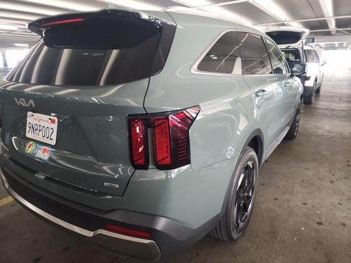 2025 Kia Sorento Hybrid EX