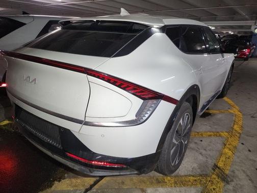 2024 Kia EV6 Wind