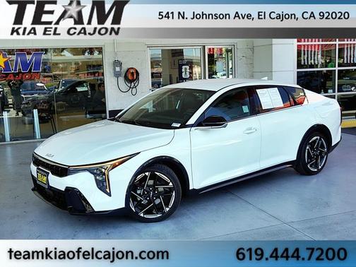 Snow White Pearl 2025 Kia K4 GT-Line