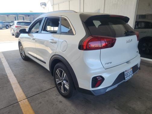 2022 Kia Niro Plug-In Hybrid EX