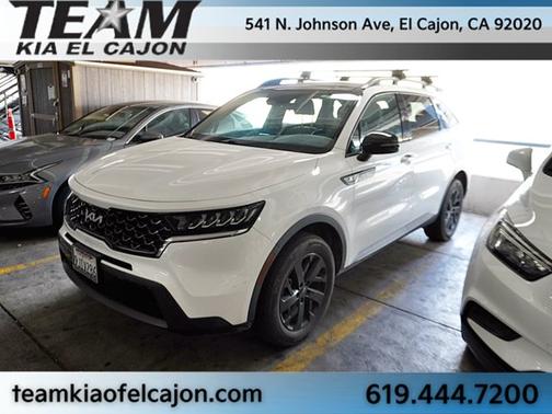 White Pearl 2023 Kia Sorento X-Line S SUV