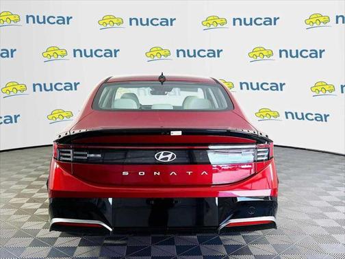 2025 Hyundai SONATA Hybrid SE