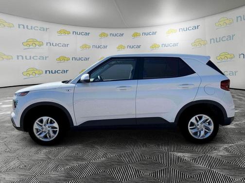Lunar White 2026 Hyundai VENUE SE