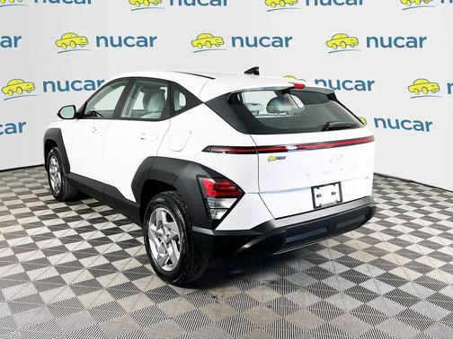 2024 Hyundai KONA SE