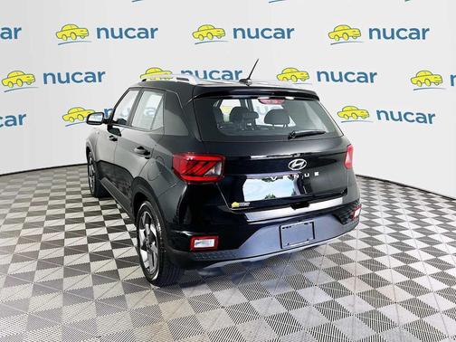 Onyx Black 2023 Hyundai VENUE SEL