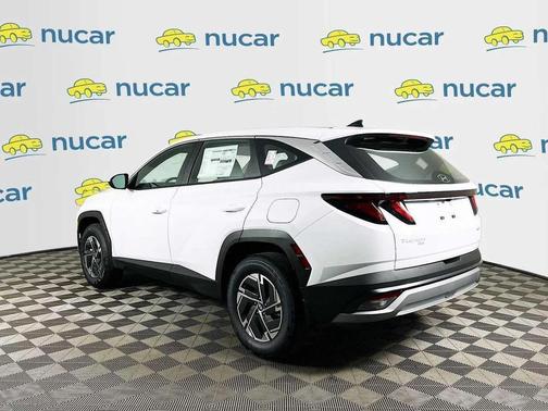 Creamy White Pearl 2026 Hyundai TUCSON Hybrid Blue SE