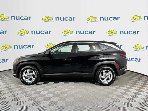 Black Pearl 2024 Hyundai TUCSON SE
