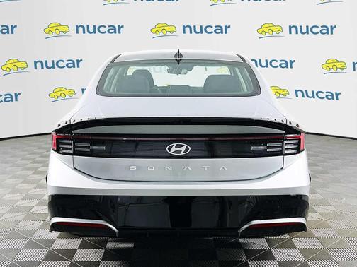 2026 Hyundai SONATA SEL