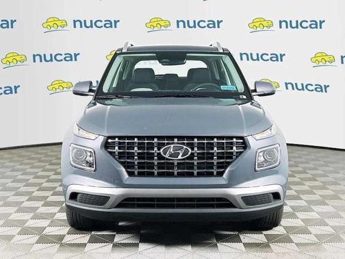 Ecotronic Gray 2026 Hyundai VENUE SEL
