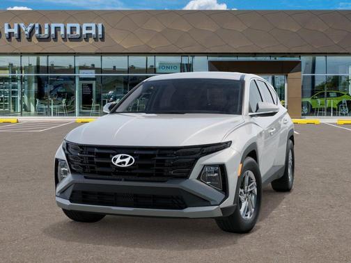Serenity White Pearl 2026 Hyundai TUCSON SE