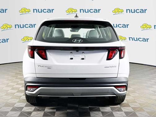 2026 Hyundai TUCSON Hybrid Blue SE