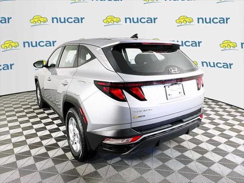 2023 Hyundai TUCSON SE