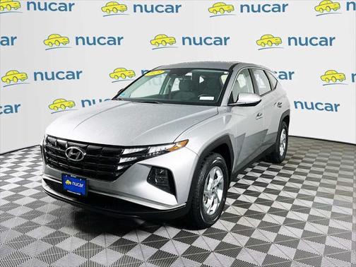 2023 Hyundai TUCSON SE