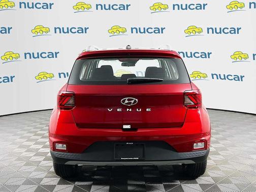2025 Hyundai VENUE SEL