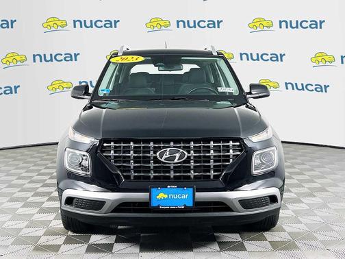 2023 Hyundai VENUE SEL