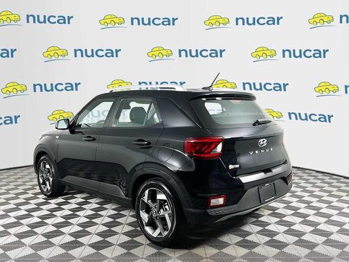 2023 Hyundai VENUE SEL