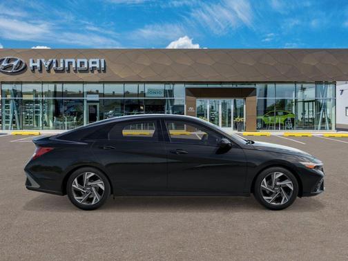 Abyss Black 2026 Hyundai ELANTRA Sport