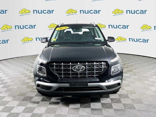Onyx Black 2023 Hyundai VENUE SEL