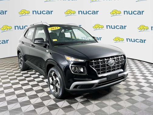 Onyx Black 2023 Hyundai VENUE SEL