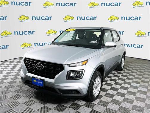 2022 Hyundai VENUE SE