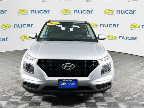 2022 Hyundai VENUE SE