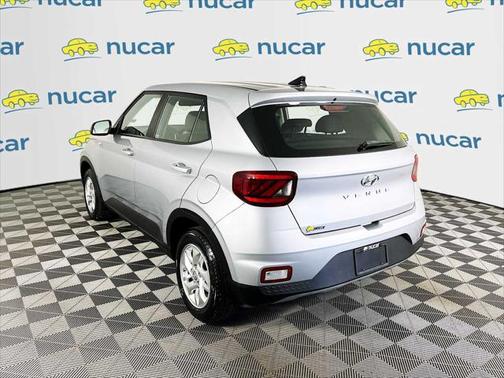 2022 Hyundai VENUE SE