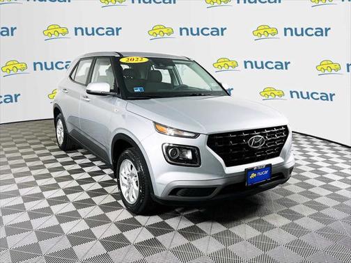 2022 Hyundai VENUE SE