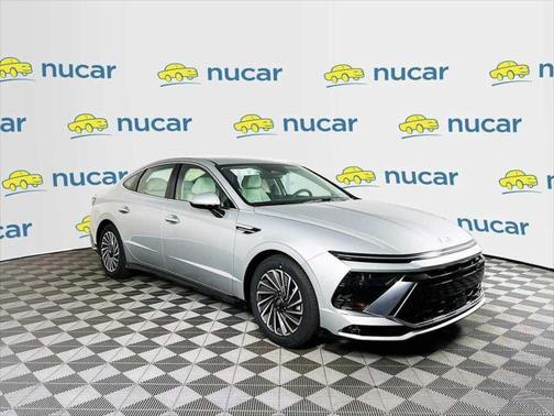 2025 Hyundai SONATA Hybrid SE