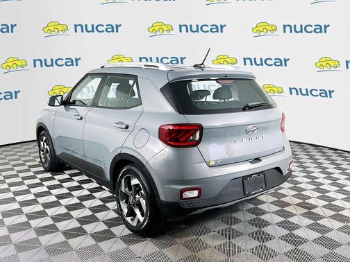 2023 Hyundai VENUE SEL