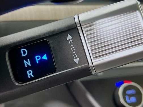 2025 Hyundai SONATA Hybrid SE