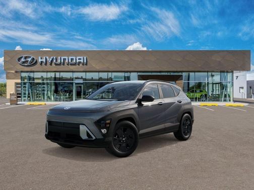 Ecotronic Gray Pearl 2027 Hyundai KONA SEL Sport