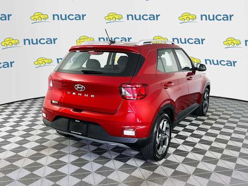 2024 Hyundai VENUE SEL