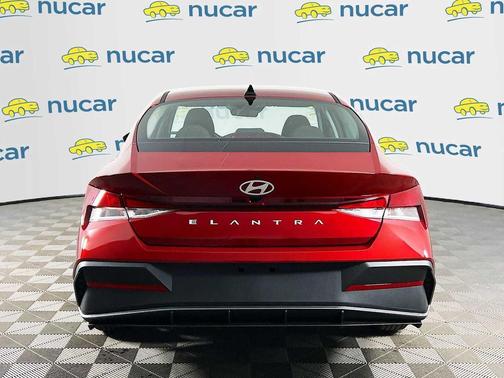 2026 Hyundai ELANTRA SE