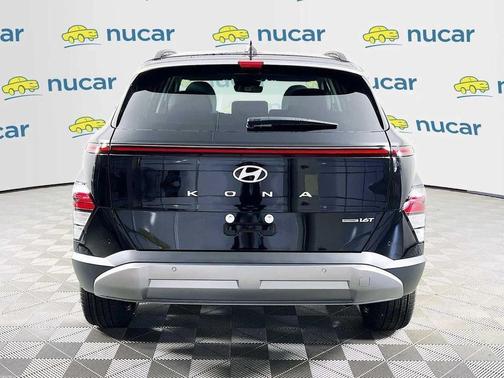 Abyss Black Pearl 2026 Hyundai KONA Limited