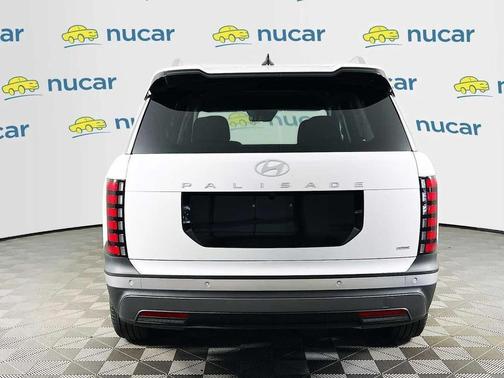 Creamy White Pearl 2026 Hyundai PALISADE SEL 7P
