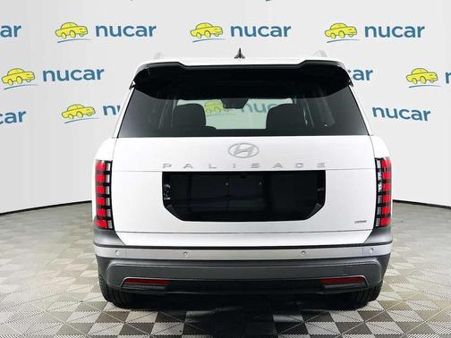 Creamy White Pearl 2026 Hyundai PALISADE SEL 7P