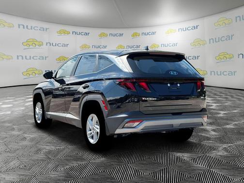 Phantom Black 2026 Hyundai TUCSON SE