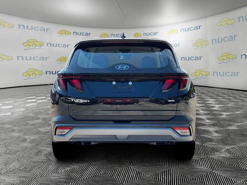Phantom Black 2026 Hyundai TUCSON SE