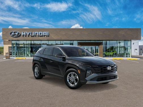 Phantom Black 2026 Hyundai TUCSON SE