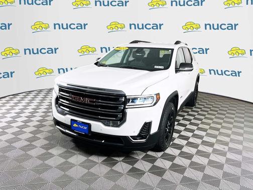 Summit White 2022 GMC Acadia AWD AT4
